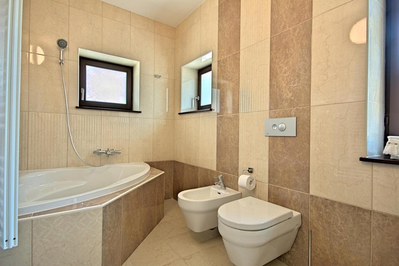 Stone Villa Zahara Ližnjan Dış mekan fotoğraf